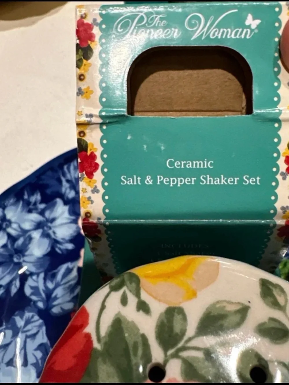 The Pioneer Woman Floral Ceramic Salt & Pepper Shaker Set - Teal Floral Lids NWT